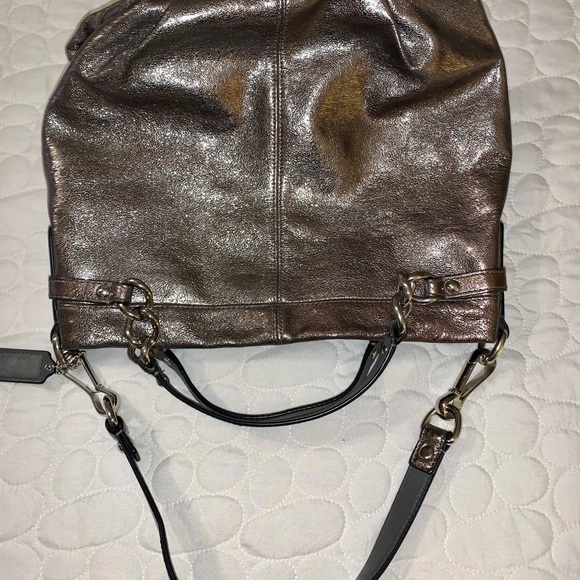 SOLD. Beautiful Coach Leather Metallic Hobo and wallet - Picture 3 of 14